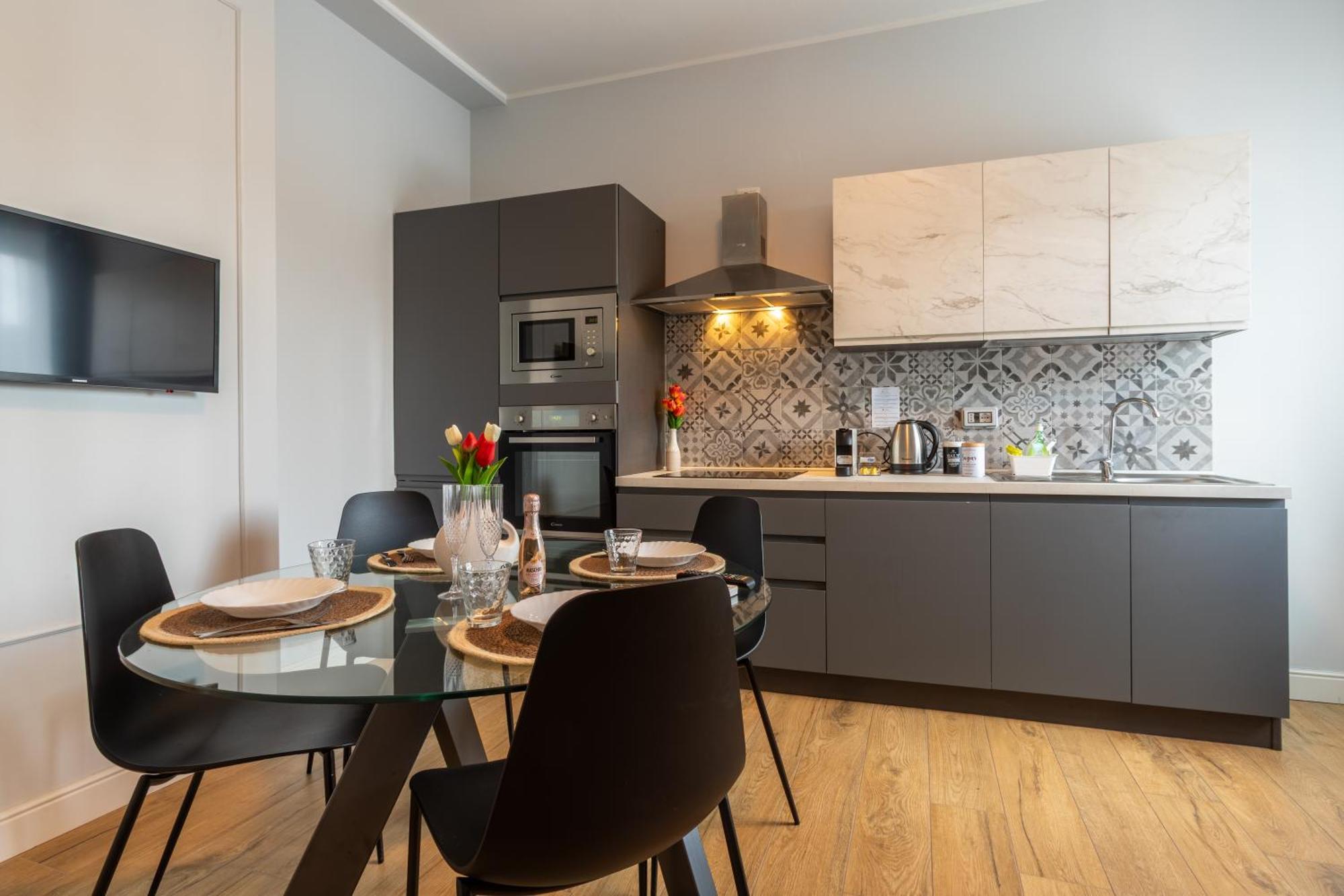 Lavarell - Exclusive Appartement Como